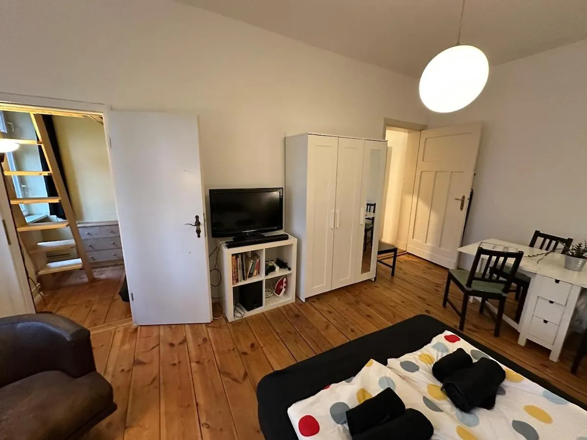 Typical Altbau In The Heart Of Berlin Wedding Lejlighed
