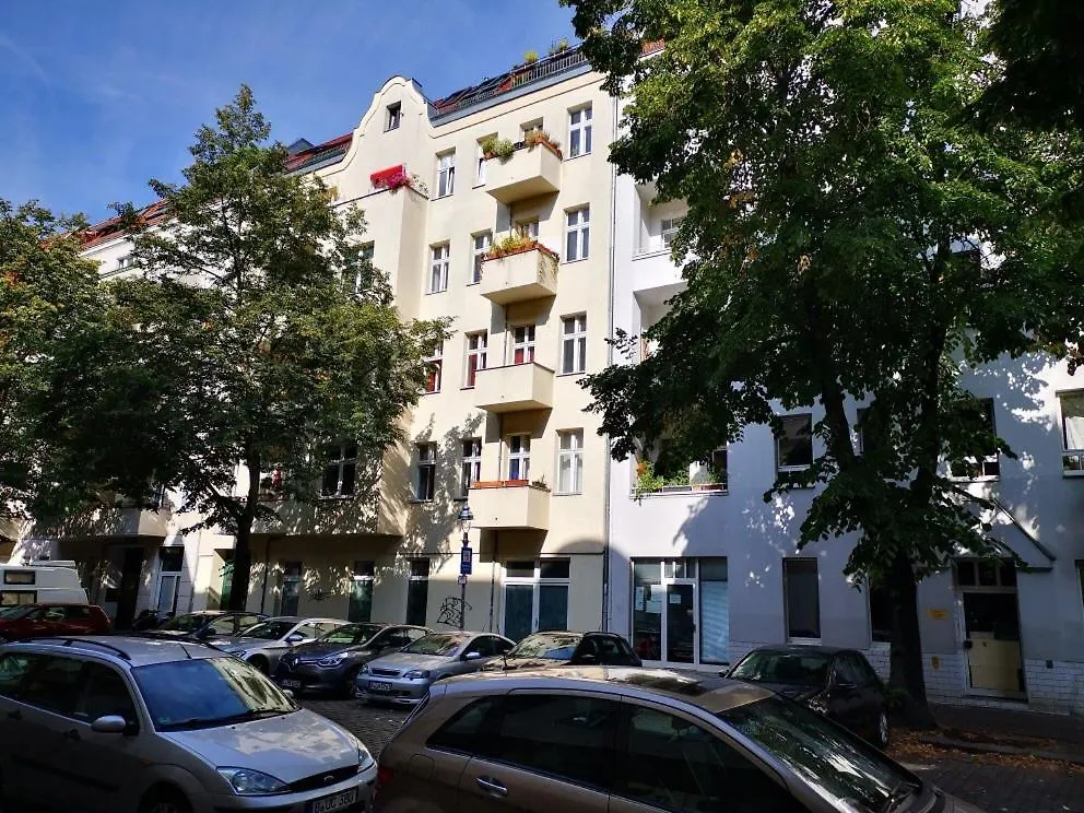 Typical Altbau In The Heart Of Berlin Wedding Lejlighed