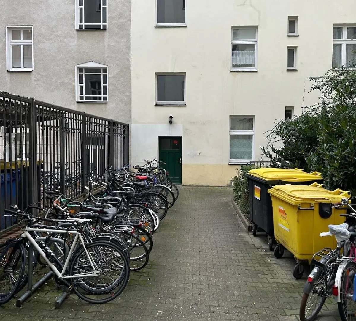 Typical Altbau In The Heart Of Berlin Wedding Lejlighed