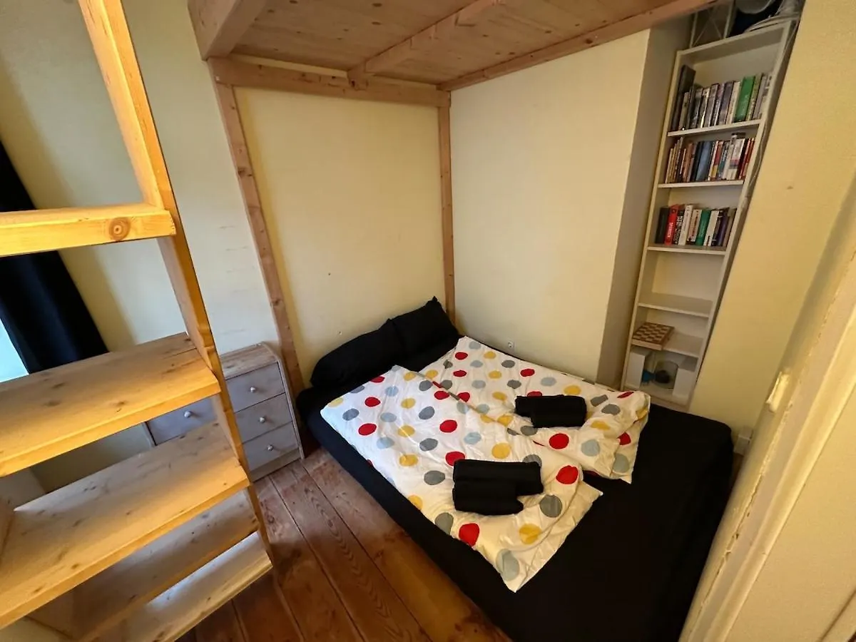 Appartement Typical Altbau In The Heart Of Berlin Wedding